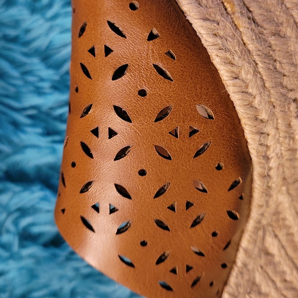 Black Rivet wedges - Picture 4 of 9